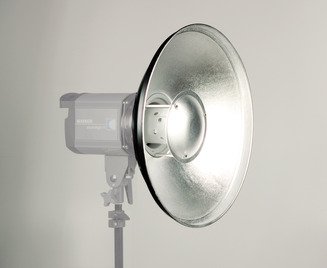 Kaiser Reflector for studiolight (41cm) Kaiser Reflector for studiolight (41cm)