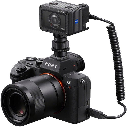 CX64010_dual_camera_shooting-Large