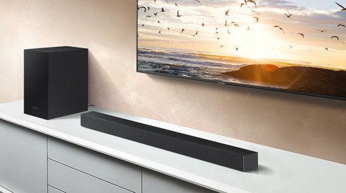 2020-Soundbar-HW-T420-Lifestyle-Gallery-T420-2-PC