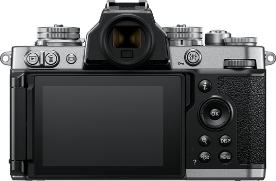 Nikon Z fc + Nikkor Z DX 16-50mm + Nikkor Z DX 50-250mm | Art & Craft