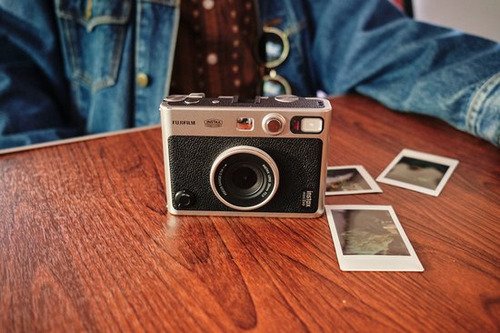 Fujifilm Instax Mini Evo - Zilver - 9