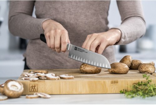 Zwilling All Star Santoku met kuiltjes 180mm - 3