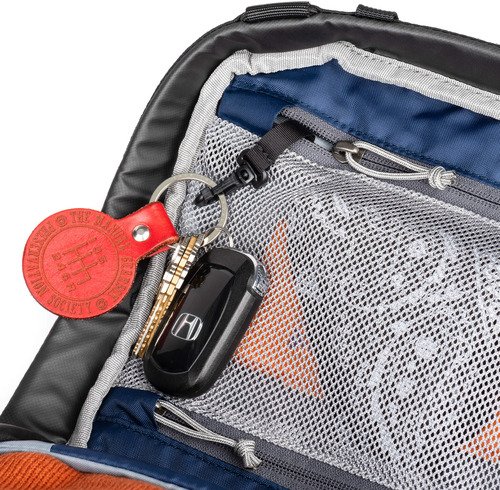 Think Tank Speedtop 30 Backpack Graphite - 11