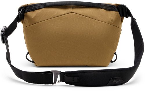 peak-design-everyday-sling-3l-3-jpg