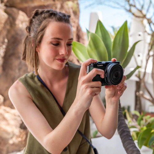 Panasonic Lumix S 26mm F8 - 6