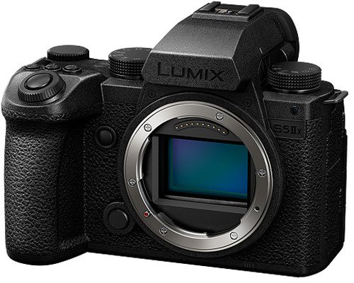 Panasonic LUMIX S5II X + 20-60mm f/3.5-5.6 + 50mm f1.8 - 6