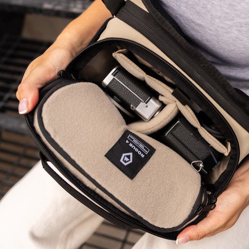 WANDRD Rogue Sling 4L Atacama Clay V2 - 3