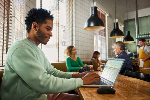 HP 700 Rechargeable Wireless Mouse - 16